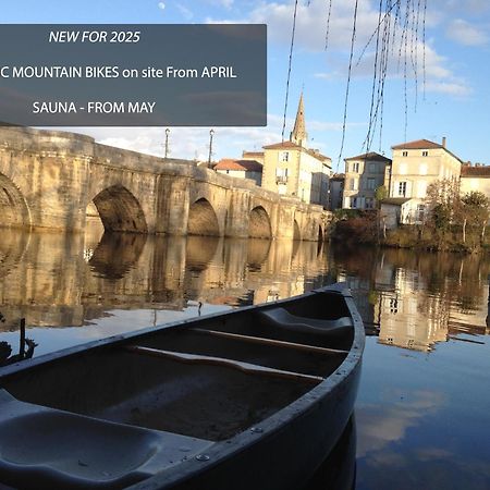 Pont Vieux Chambres Et Gites Confolens Εξωτερικό φωτογραφία