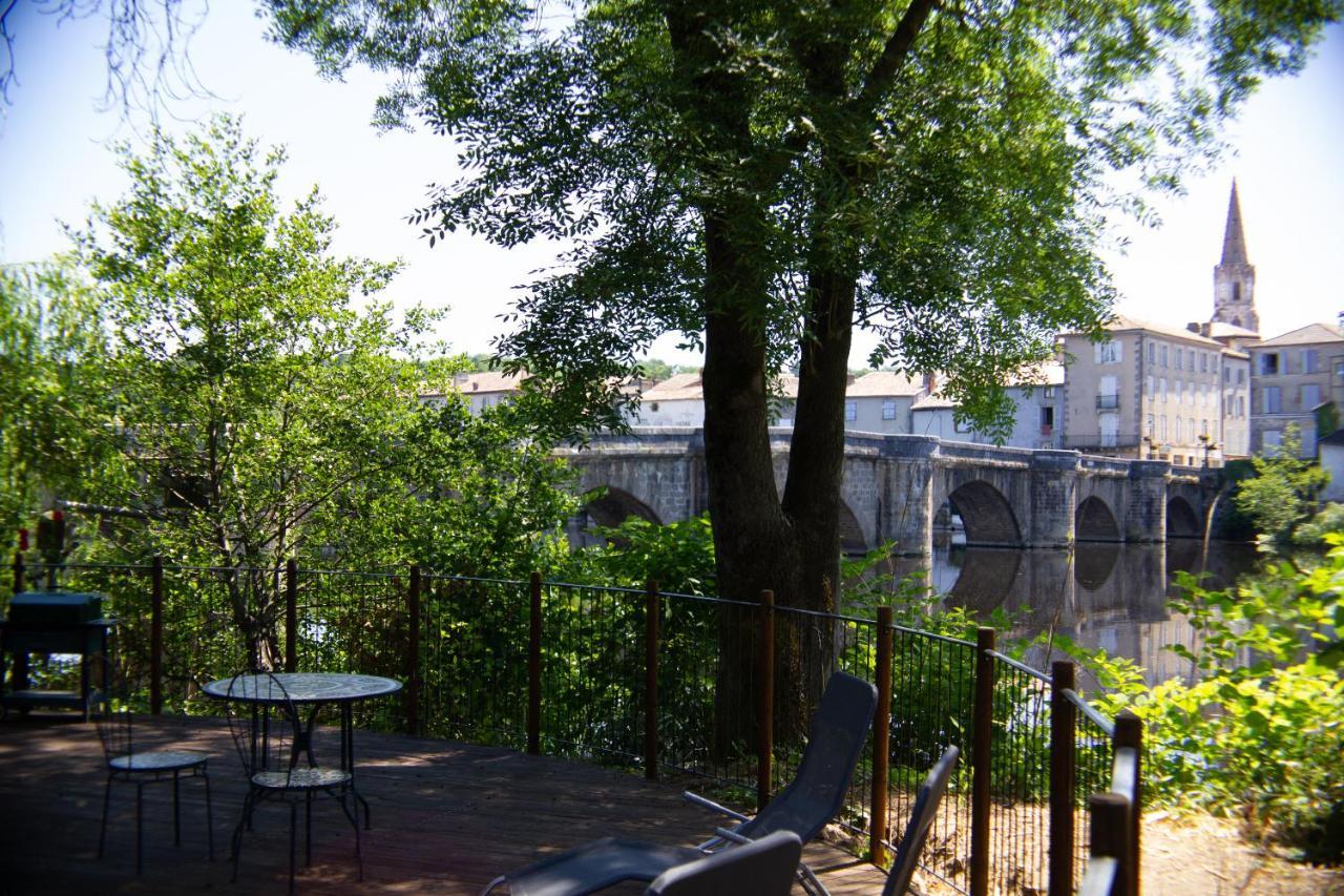 Pont Vieux Chambres Et Gites Confolens Εξωτερικό φωτογραφία